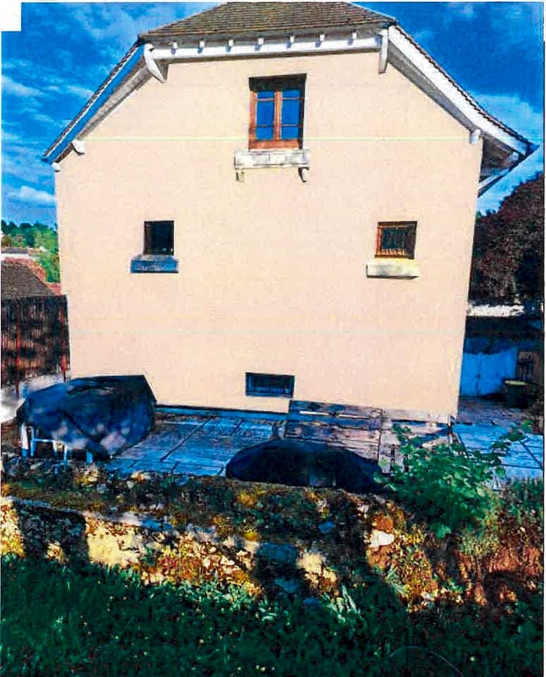 Ravalement d’une maison de village en pierre — Le pignon donnant sur la terrasse, après travaux